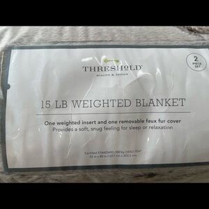 THRESHOLD 15lbs Faux Fur Weighted Blanket